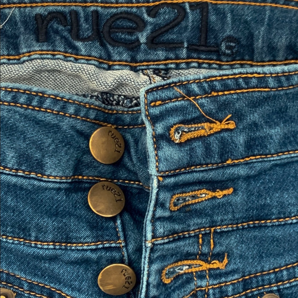 RUE21 HIGHWAISTED BLUE JEANS